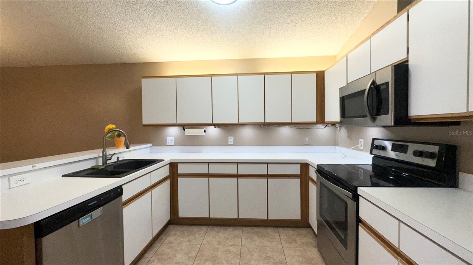 8636 Fort Jefferson Blvd Property Photo 12