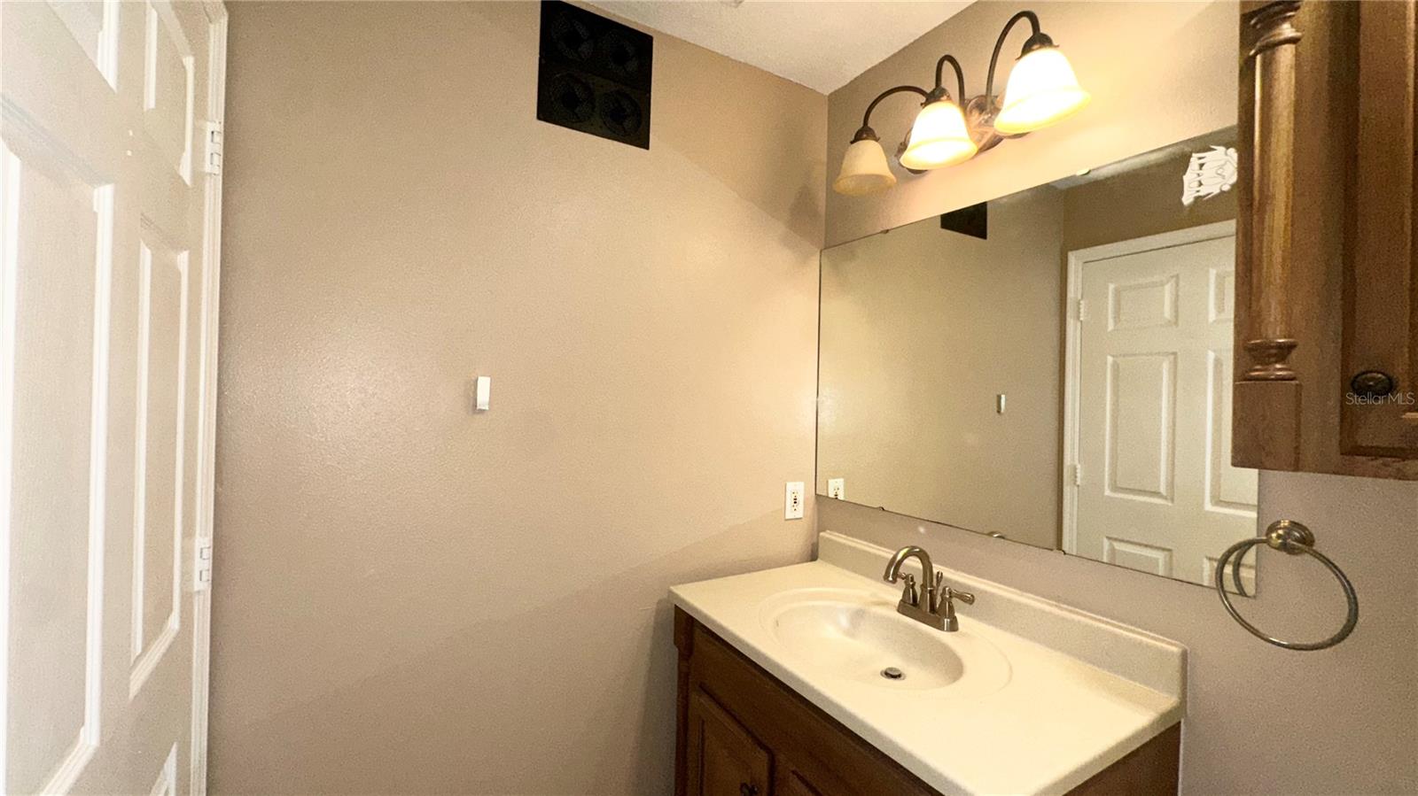 8636 Fort Jefferson Blvd Property Photo 34