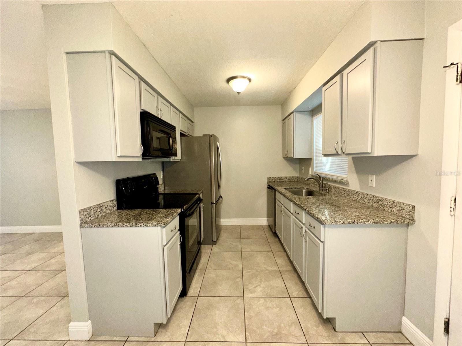 116 N College St #a Property Photo 5