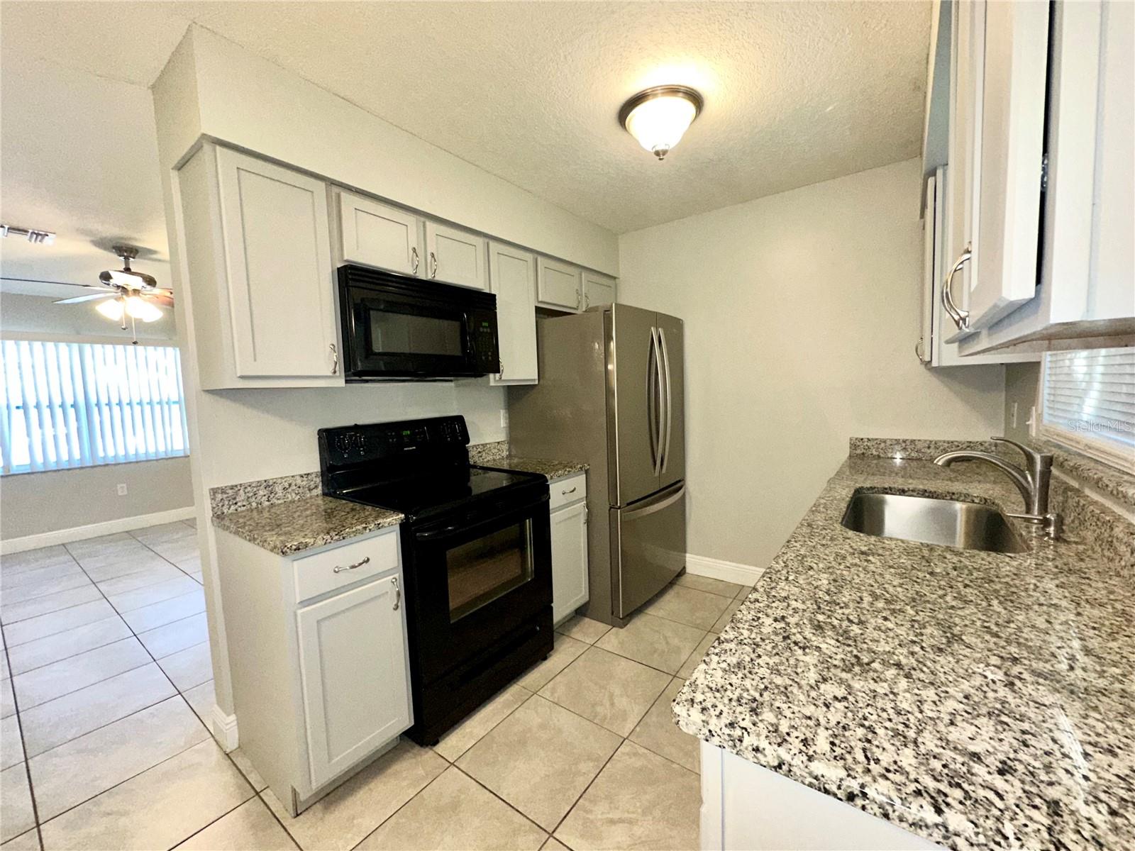 116 N College St #a Property Photo 6