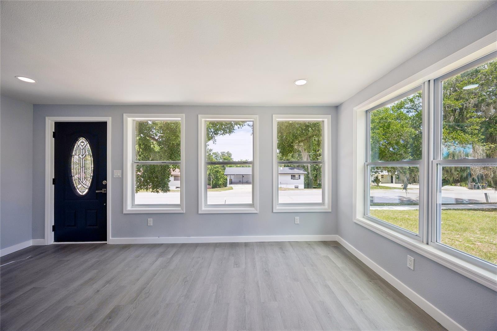 1326 East Ave Property Photo 8