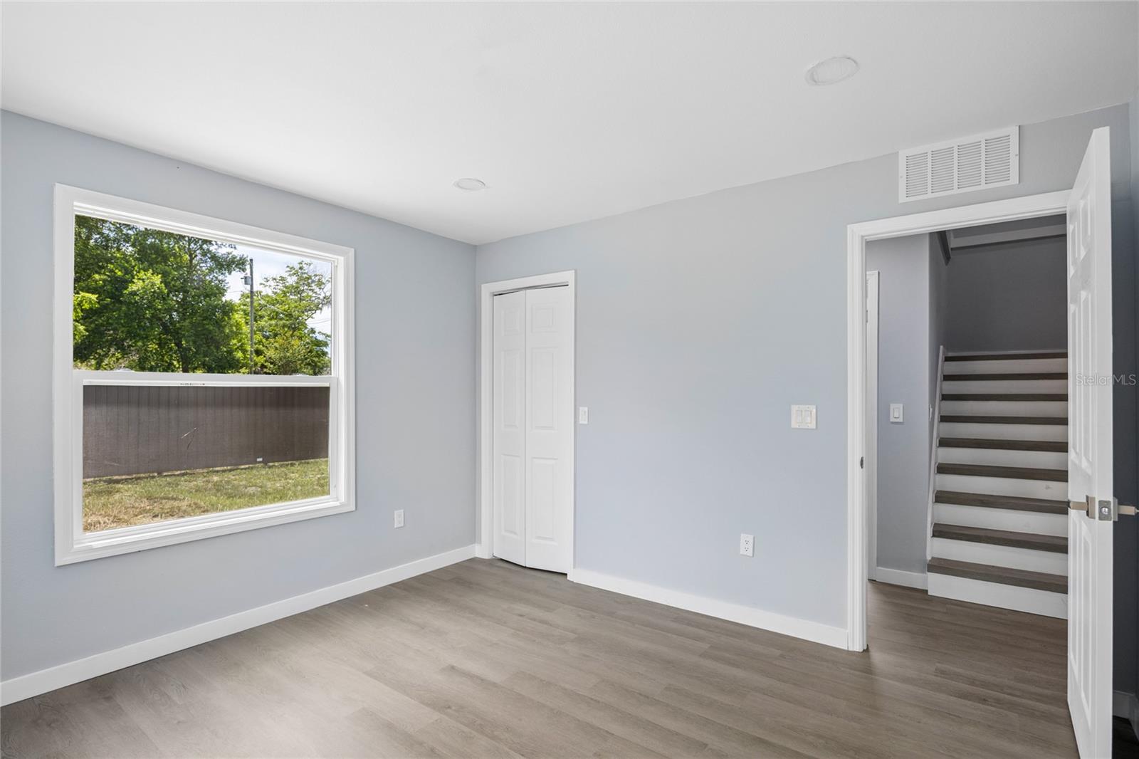 1326 East Ave Property Photo 15