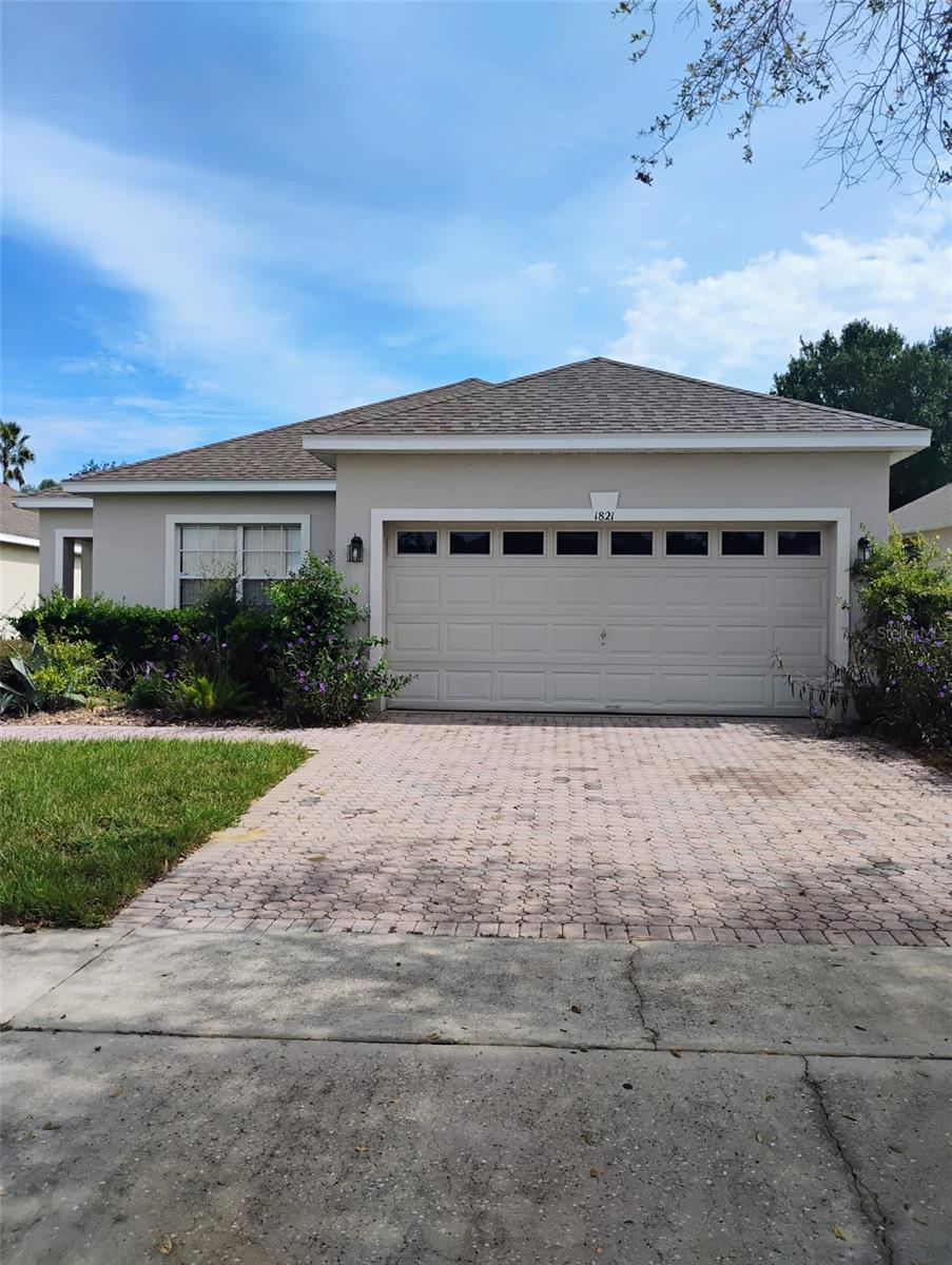 1821 N Hampton Dr Property Photo 1