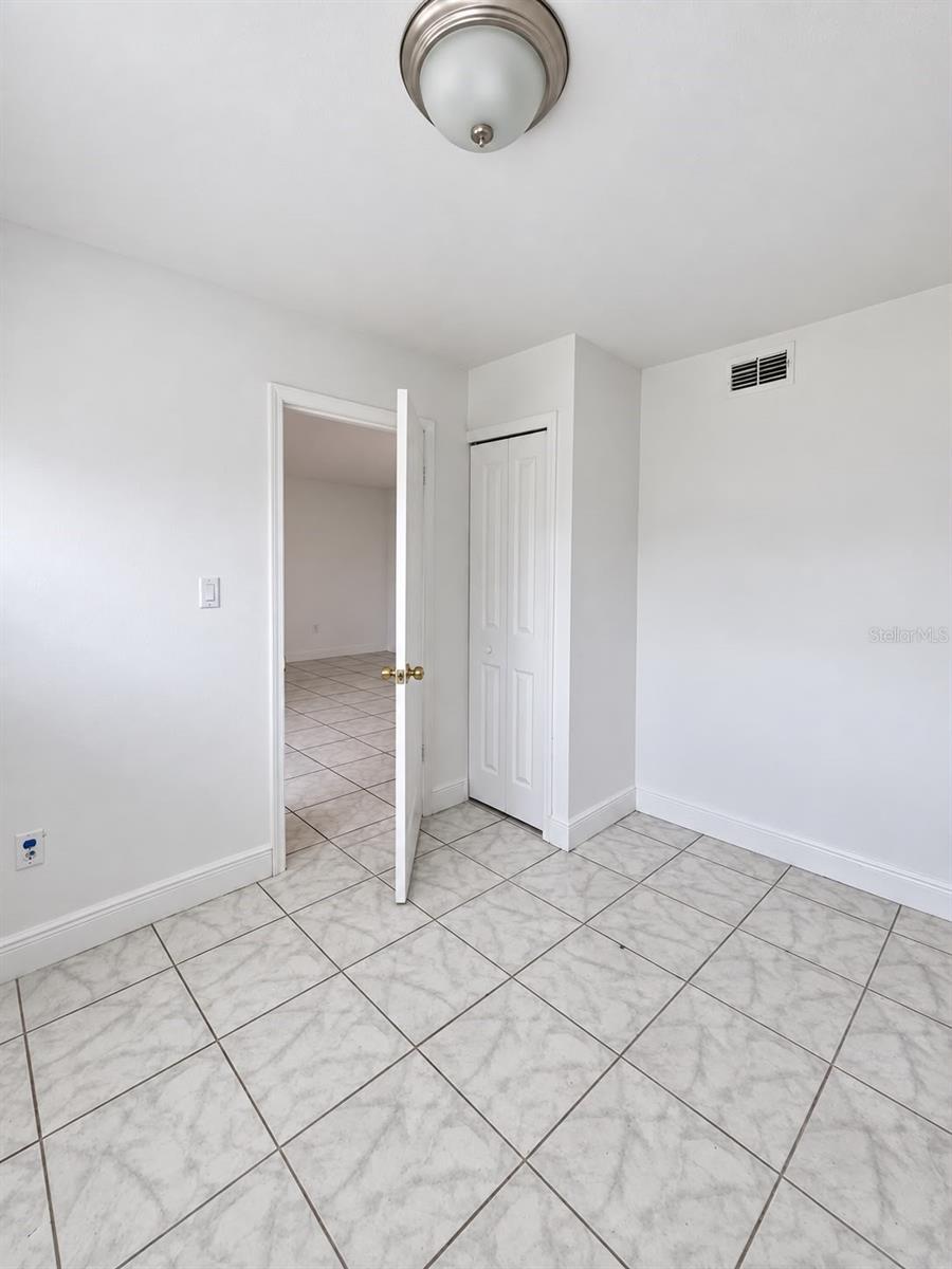 S5158469 Property Photo 3