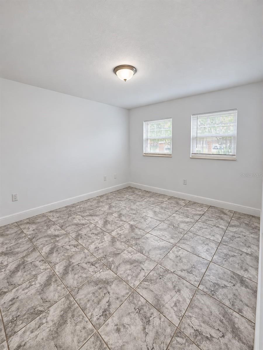 S5158469 Property Photo 11