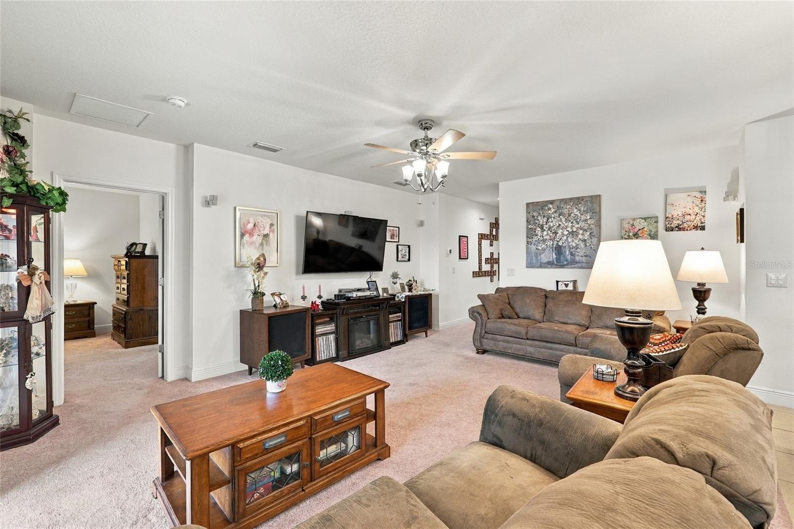 623 Bellingham Way Property Photo 16
