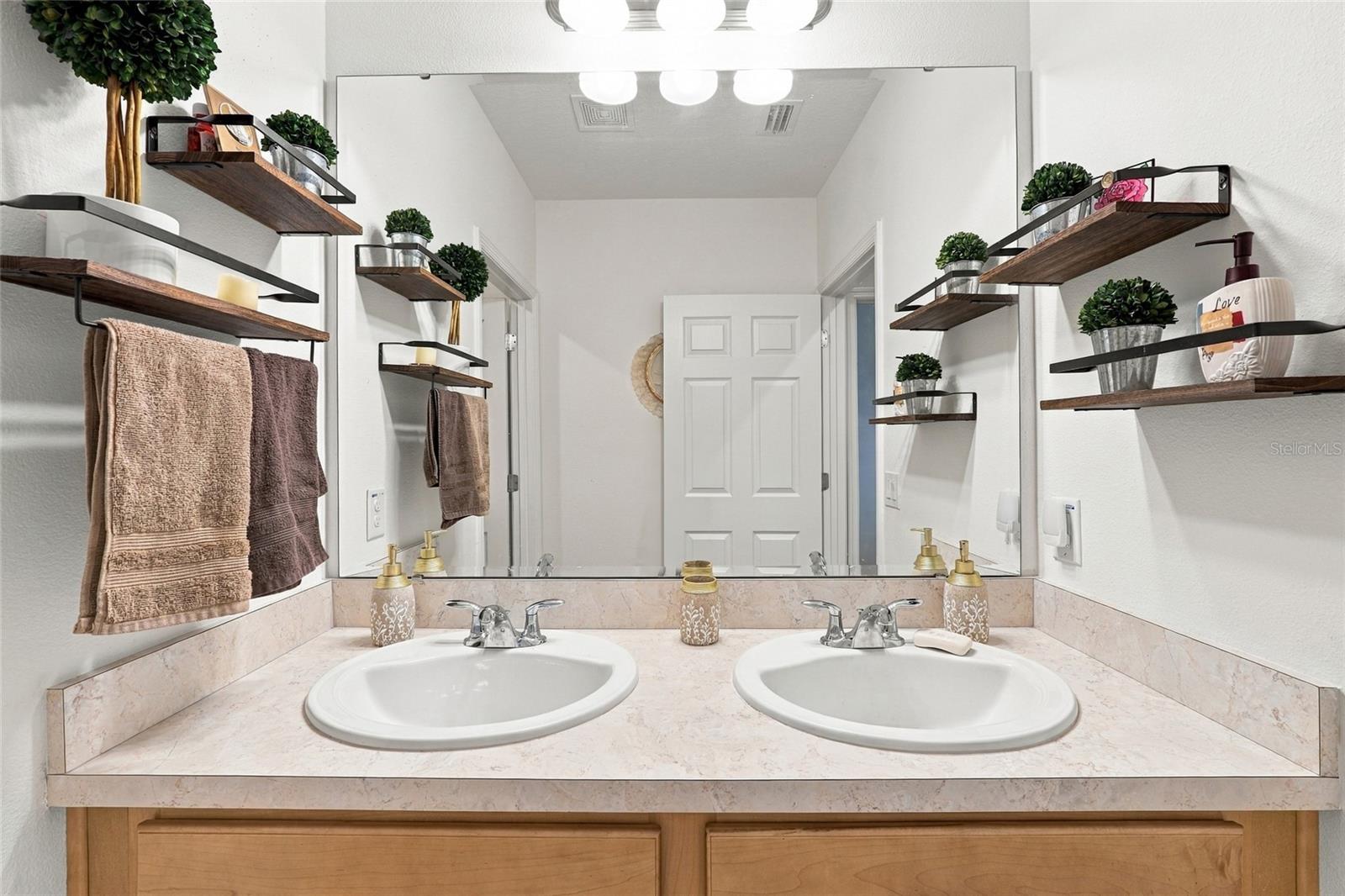 623 Bellingham Way Property Photo 36