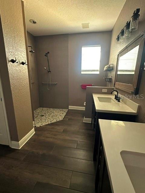 2931 Willow Creek Ln Property Photo 5