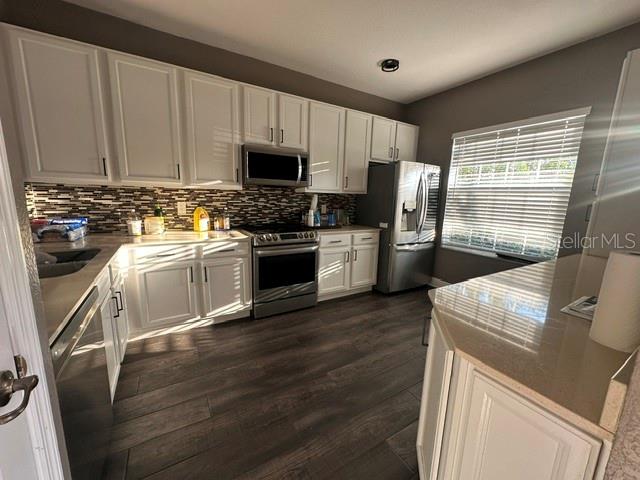 2931 Willow Creek Ln Property Photo 8