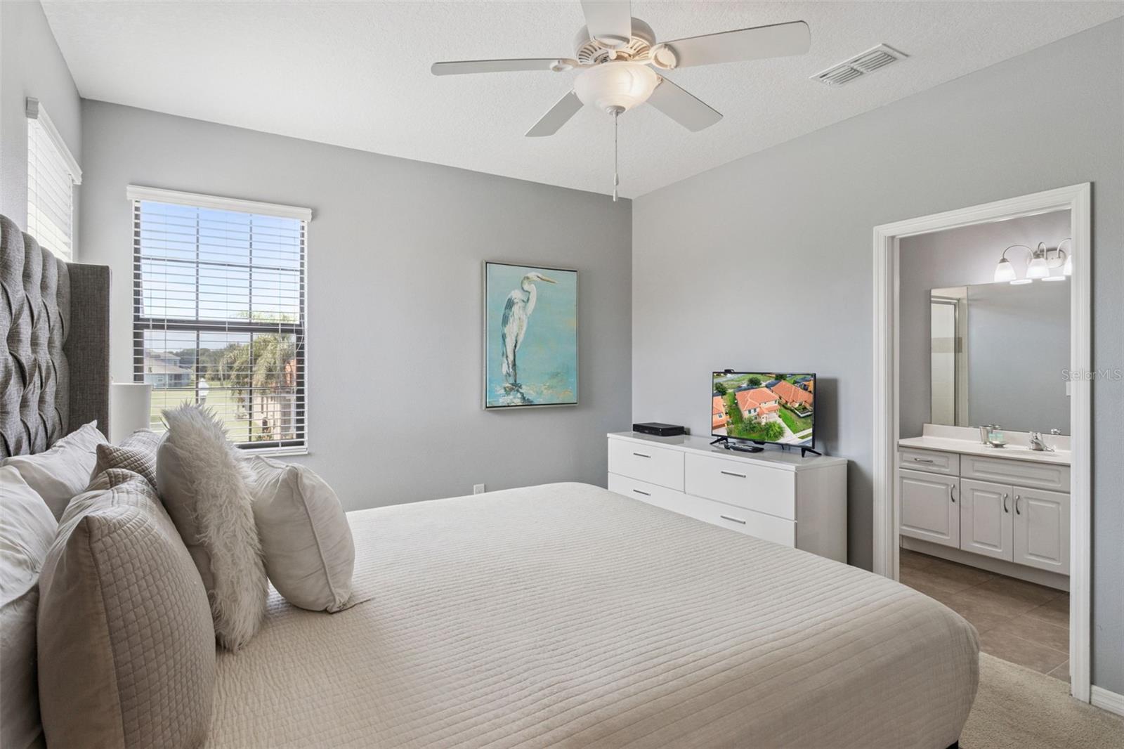 2566 Rosemont Cir Property Photo 15