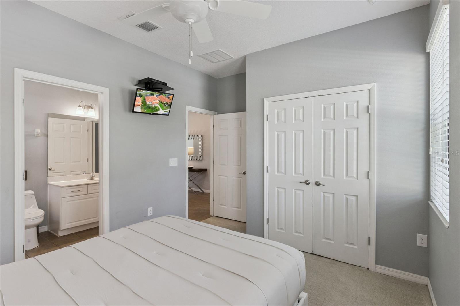 2566 Rosemont Cir Property Photo 21