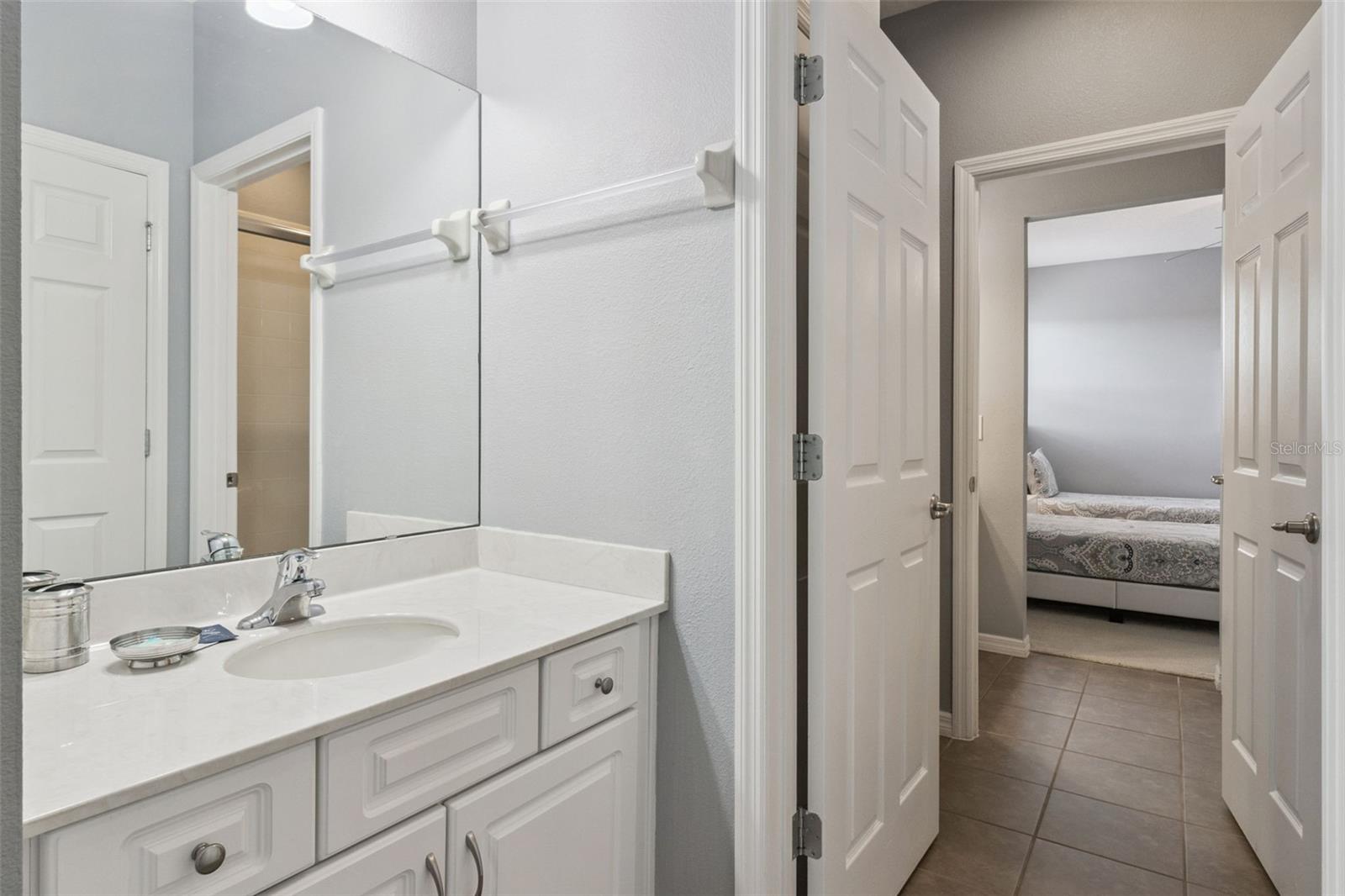 2566 Rosemont Cir Property Photo 24