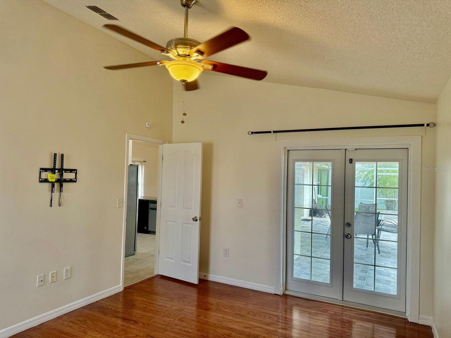 5624 Mandarin Ct Property Photo 13