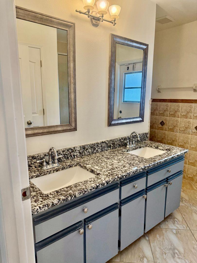 5624 Mandarin Ct Property Photo 24