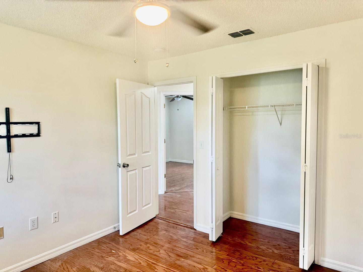 5624 Mandarin Ct Property Photo 29