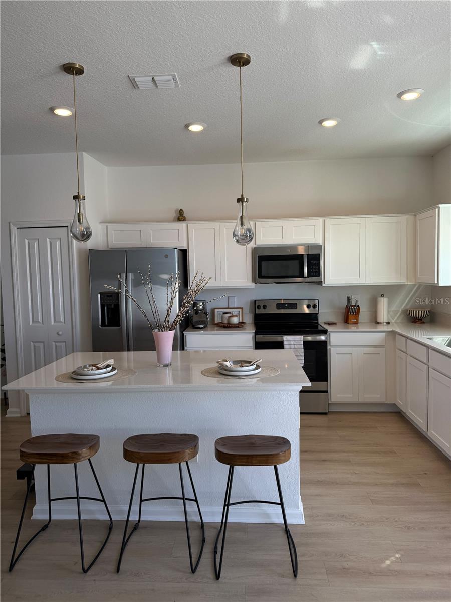S5158532 Property Photo 2