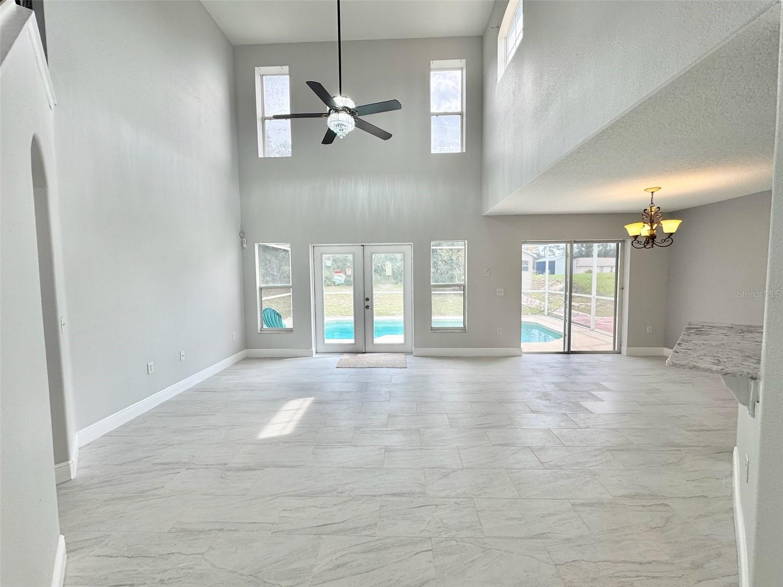 1711 Redfin Way Property Photo 6