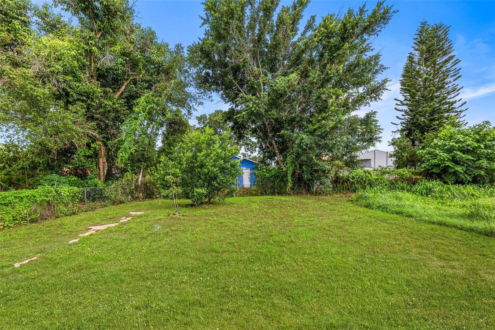 825 Booker Ave Property Photo 30