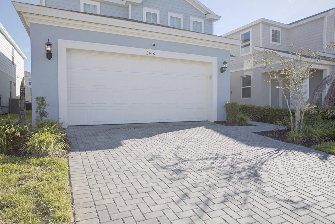 3416 Lilac Way Property Photo 3