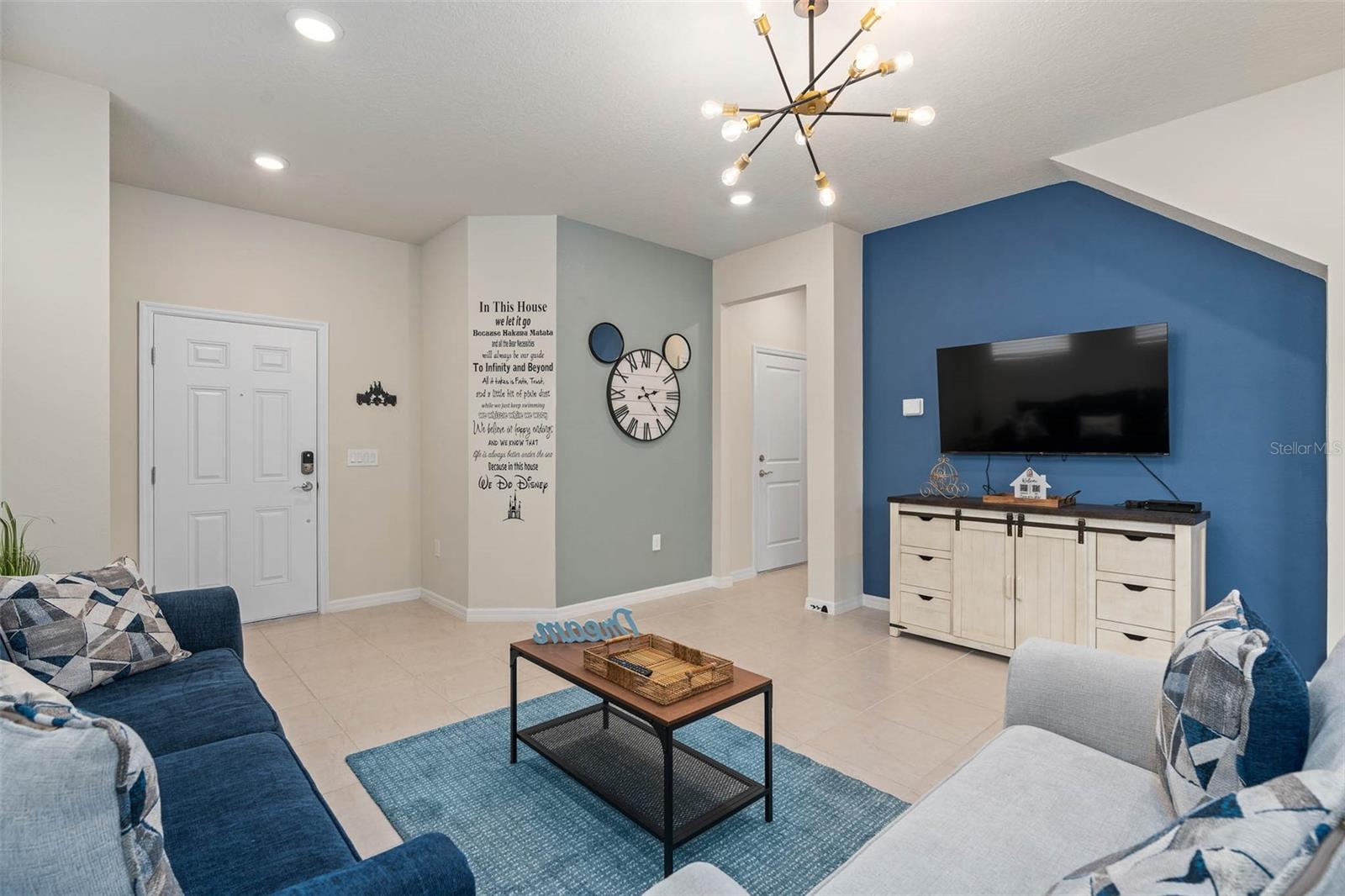 3416 Lilac Way Property Photo 11
