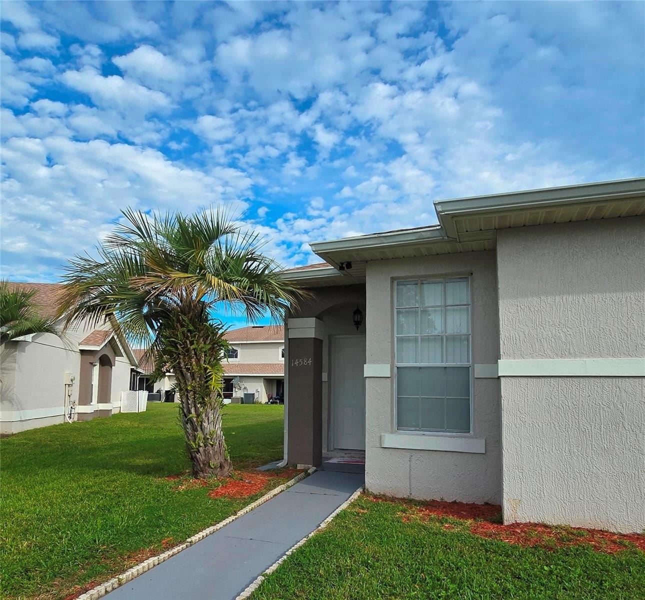 14584 Laguna Beach Cir Property Photo 1