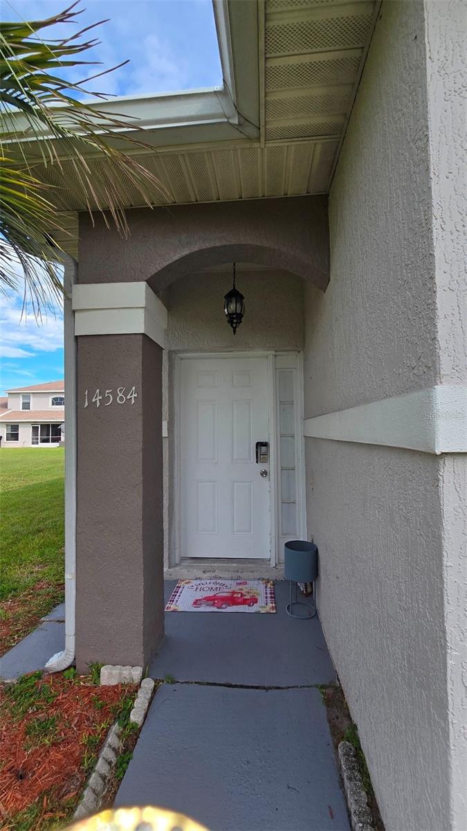 14584 Laguna Beach Cir Property Photo 2