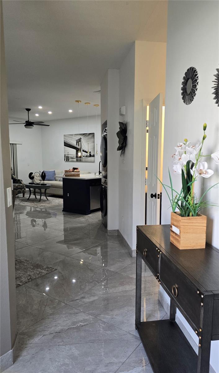 14584 Laguna Beach Cir Property Photo 4