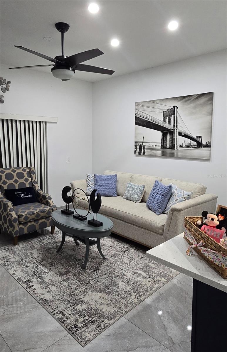 14584 Laguna Beach Cir Property Photo 9