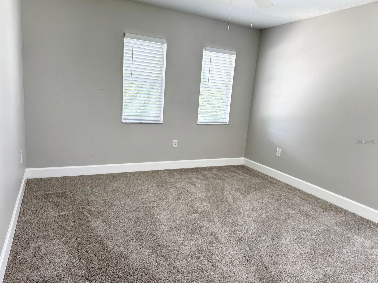 10313 Stratford Pointe Ave Property Photo 10