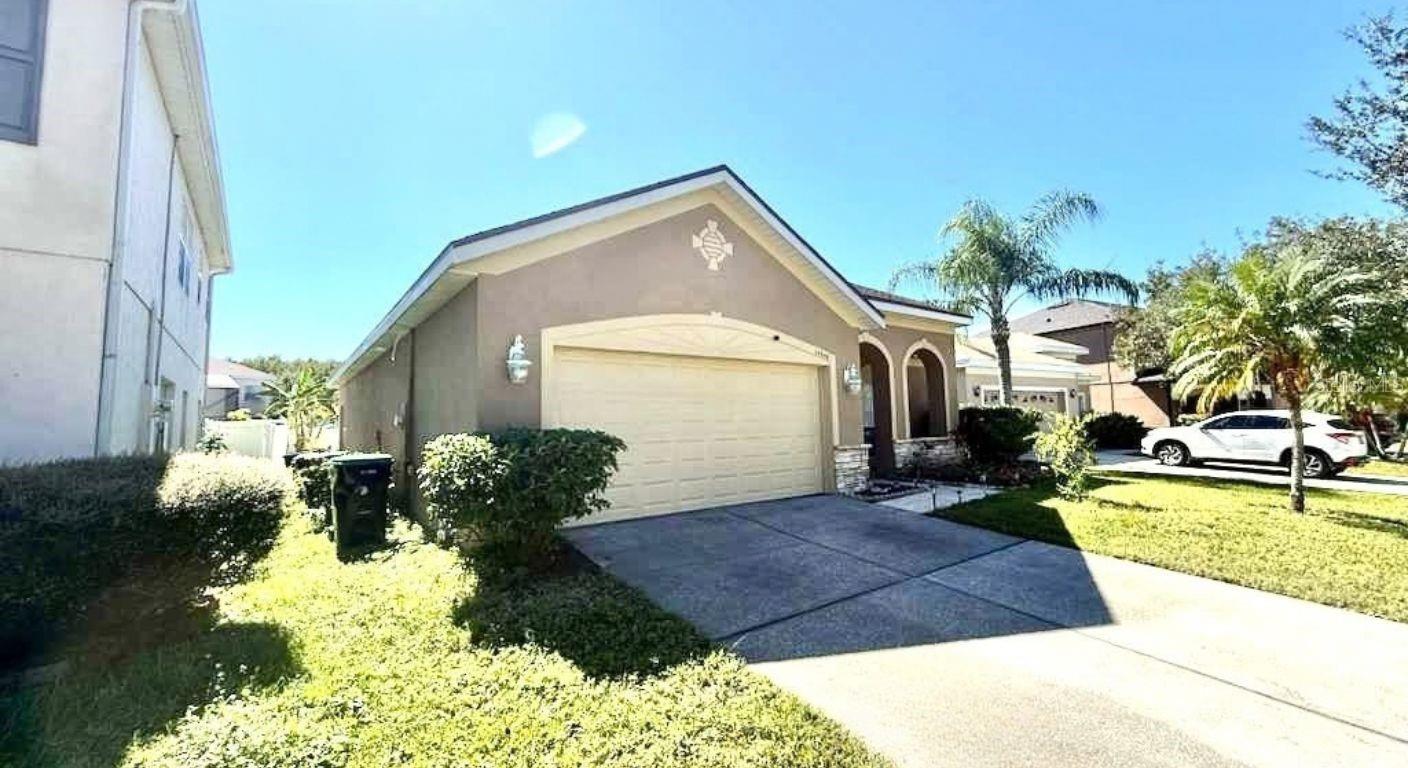 14548 Grand Cove Dr Property Photo 2