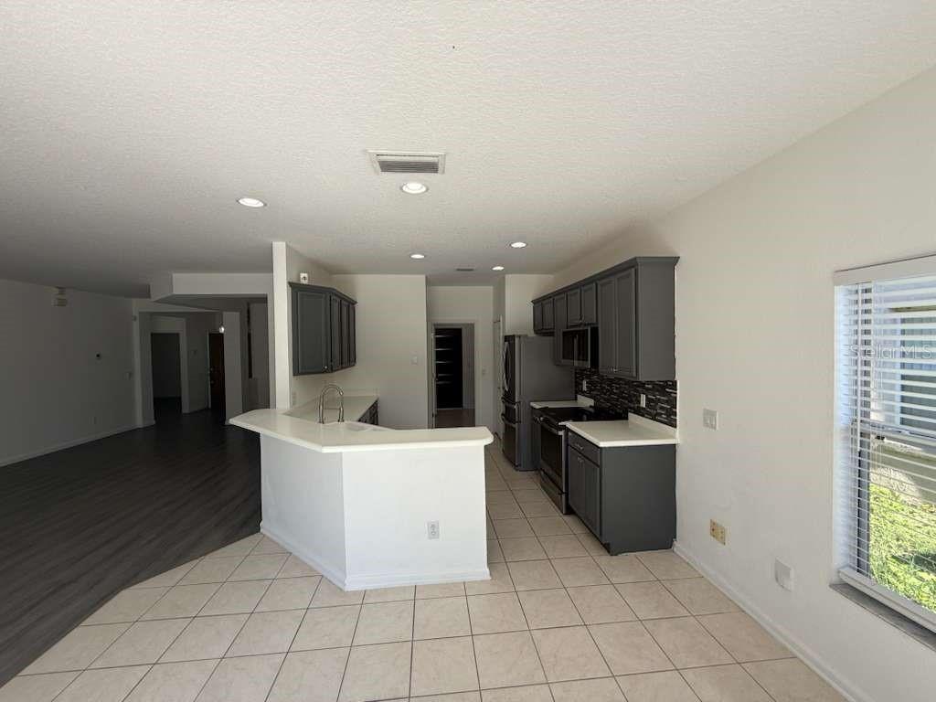 14548 Grand Cove Dr Property Photo 11