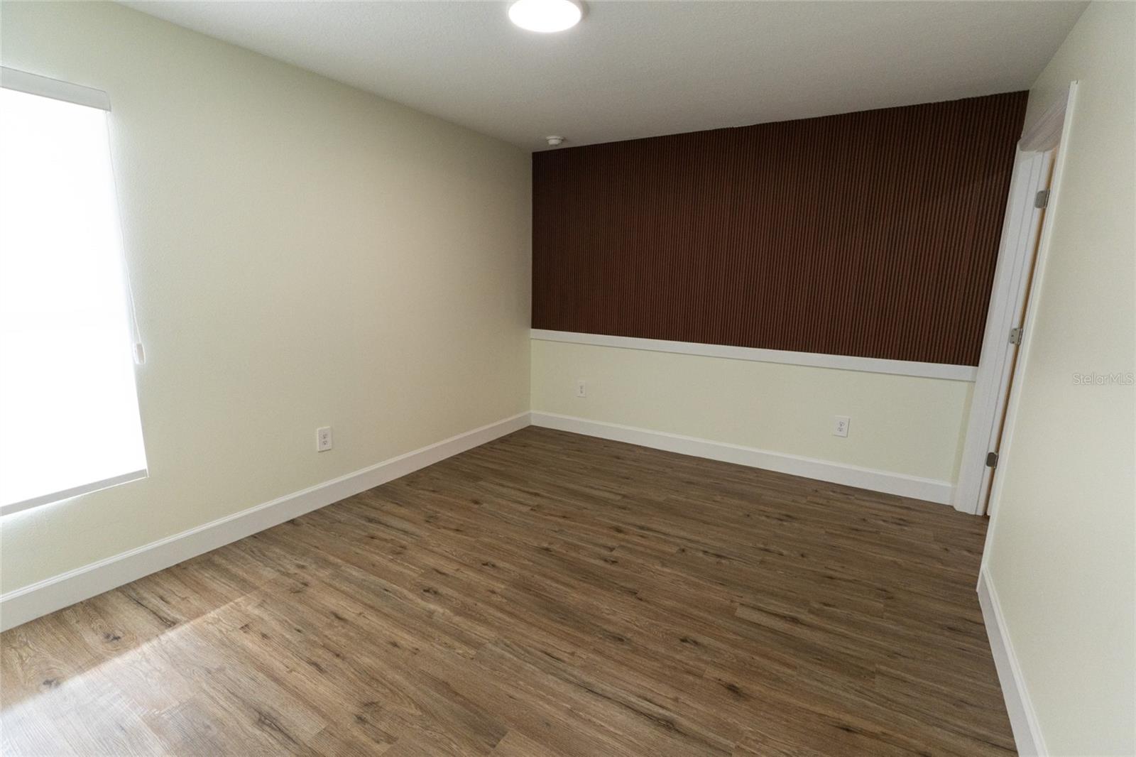 2232 Florida Dr #102 Property Photo 2