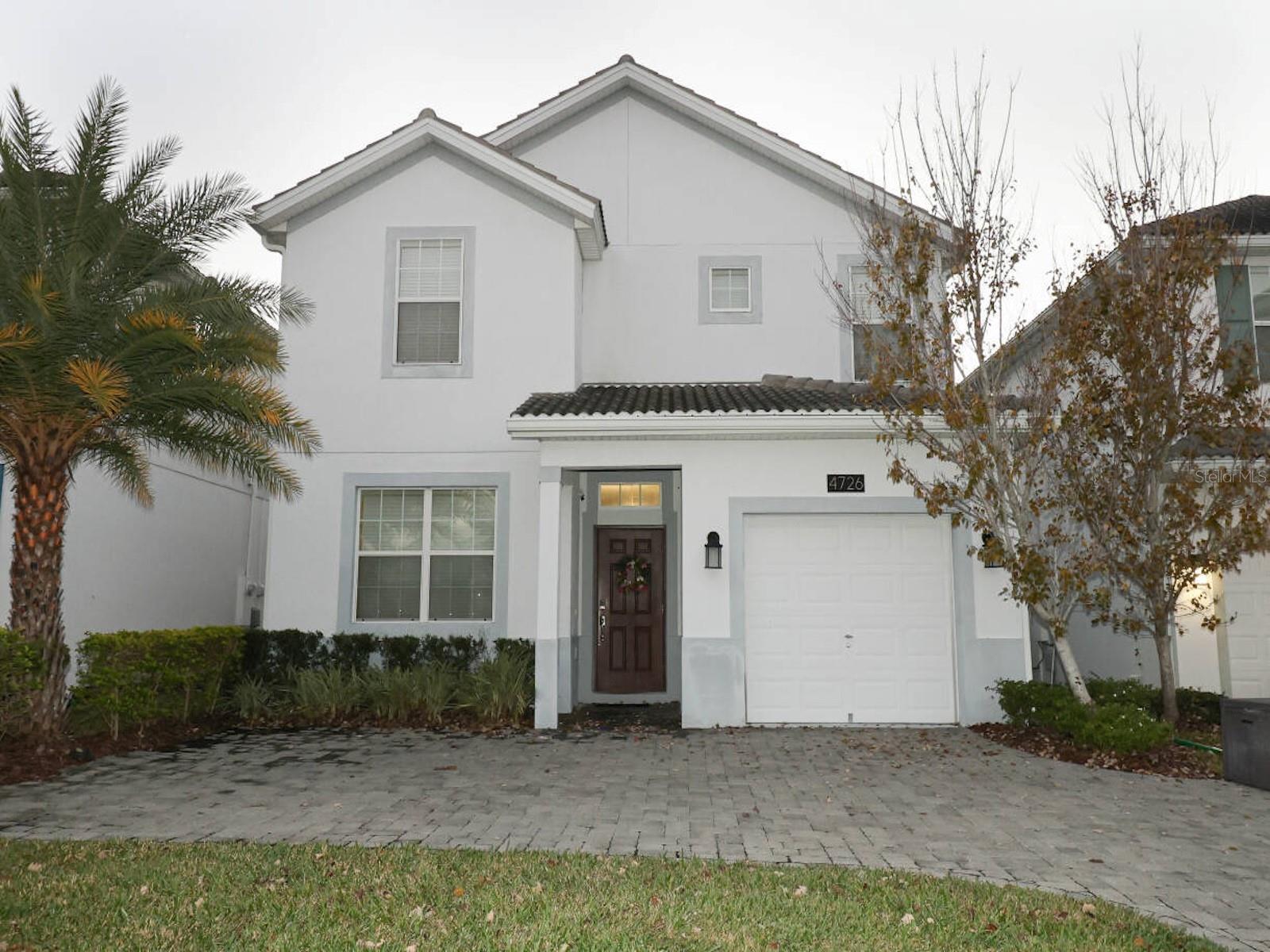 4726 SLEEPY HOLLOW DR Property Photo 1