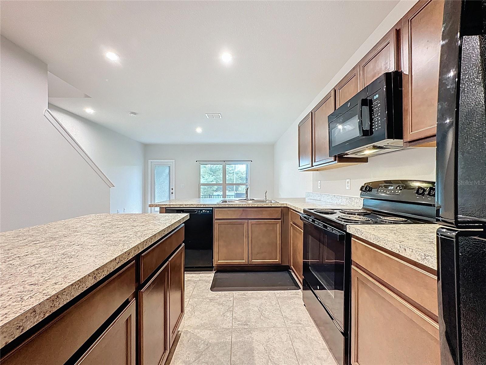 409 Sedgewick Dr Property Photo 4