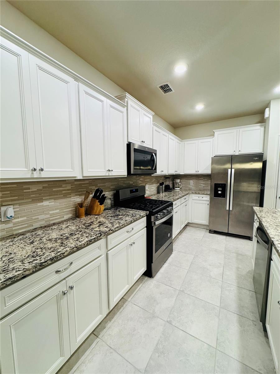 7479 Oakmoss Loop Property Photo 7