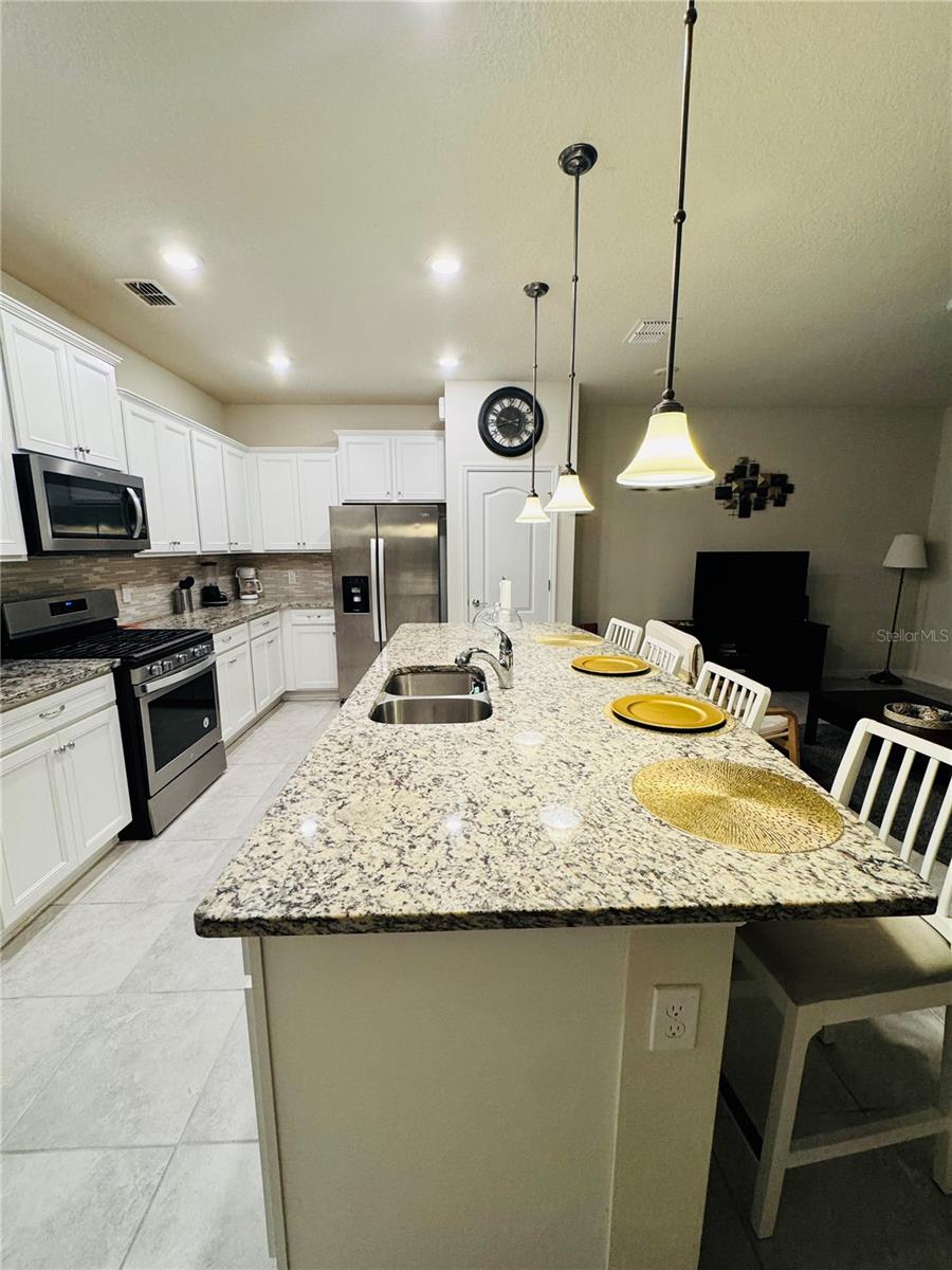 7479 Oakmoss Loop Property Photo 8