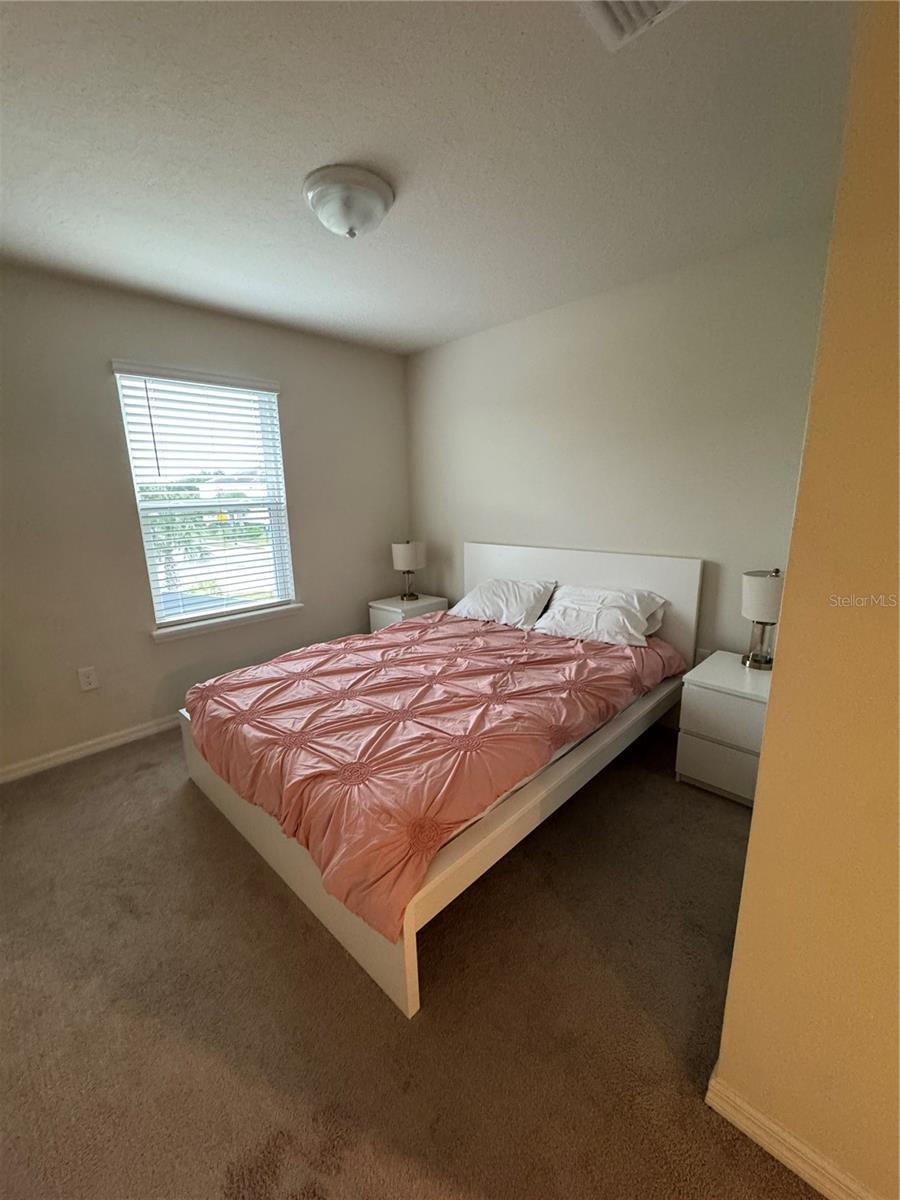 7479 Oakmoss Loop Property Photo 11