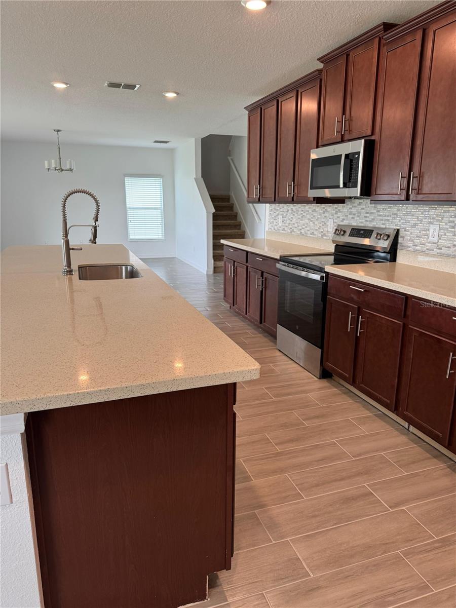 545 Oglethorpe Dr Property Photo 8