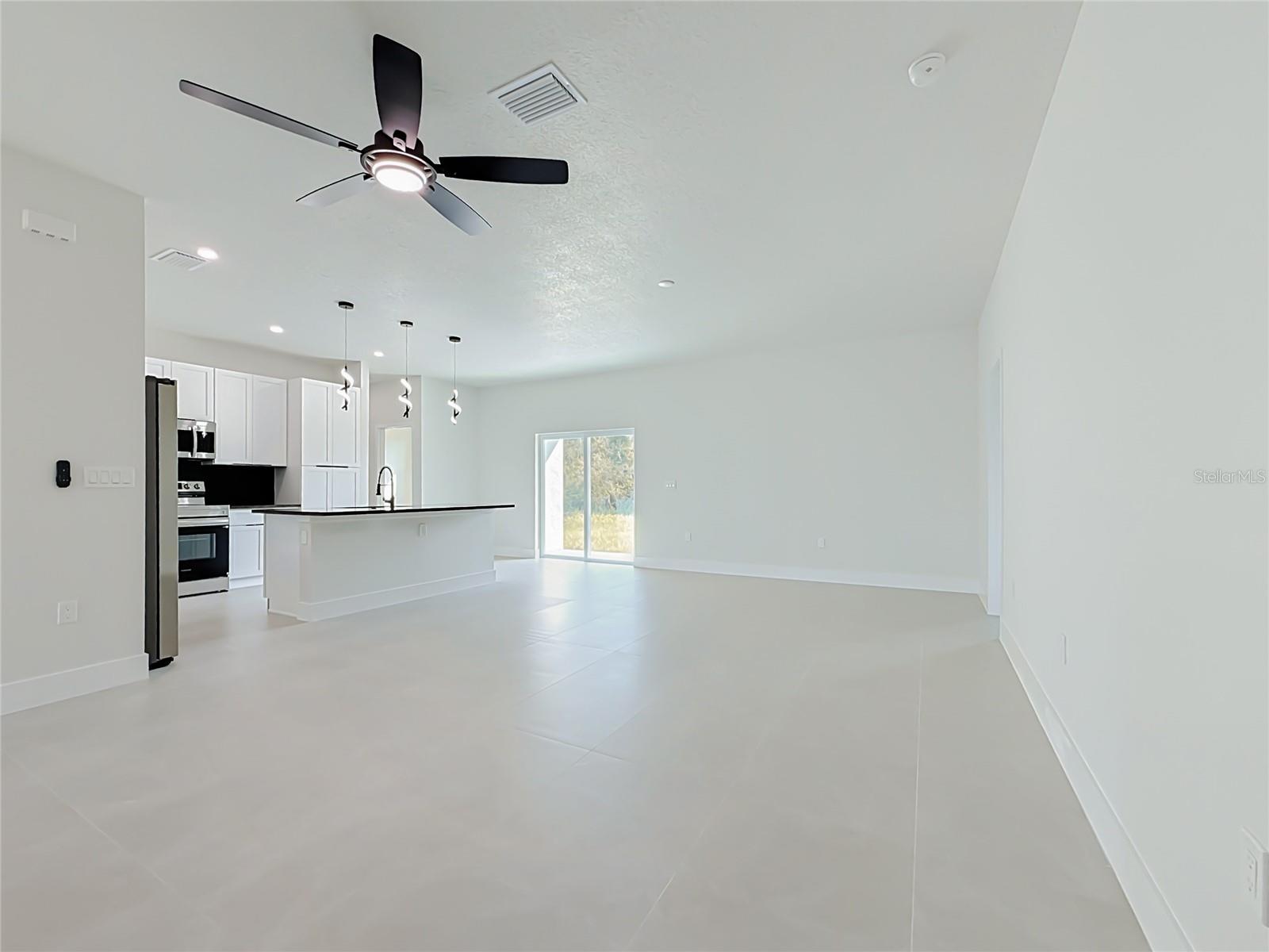 2567 Sw 154th Place Rd Property Photo 14