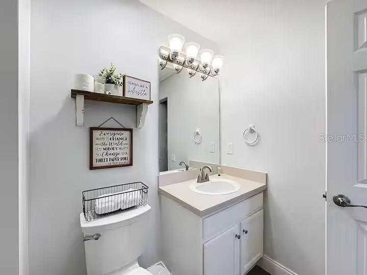 8493 Crystal Cove Loop Property Photo 10