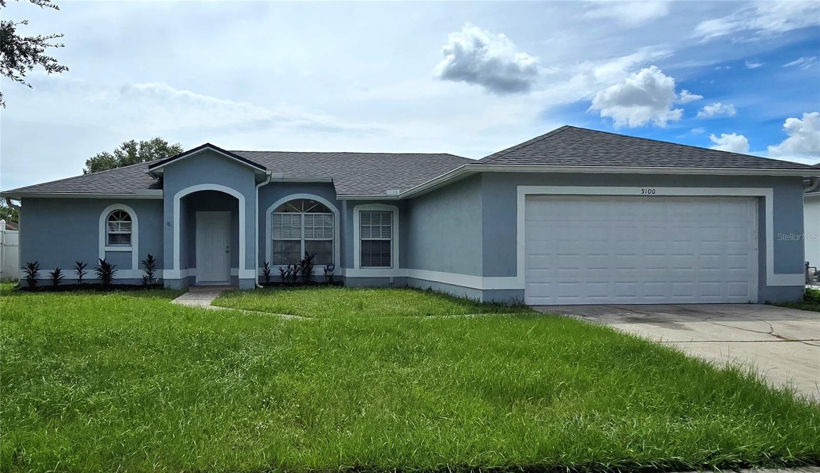 5100 Heatherstone Dr Property Photo 1