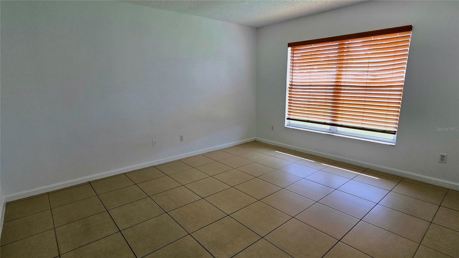 5100 Heatherstone Dr Property Photo 6