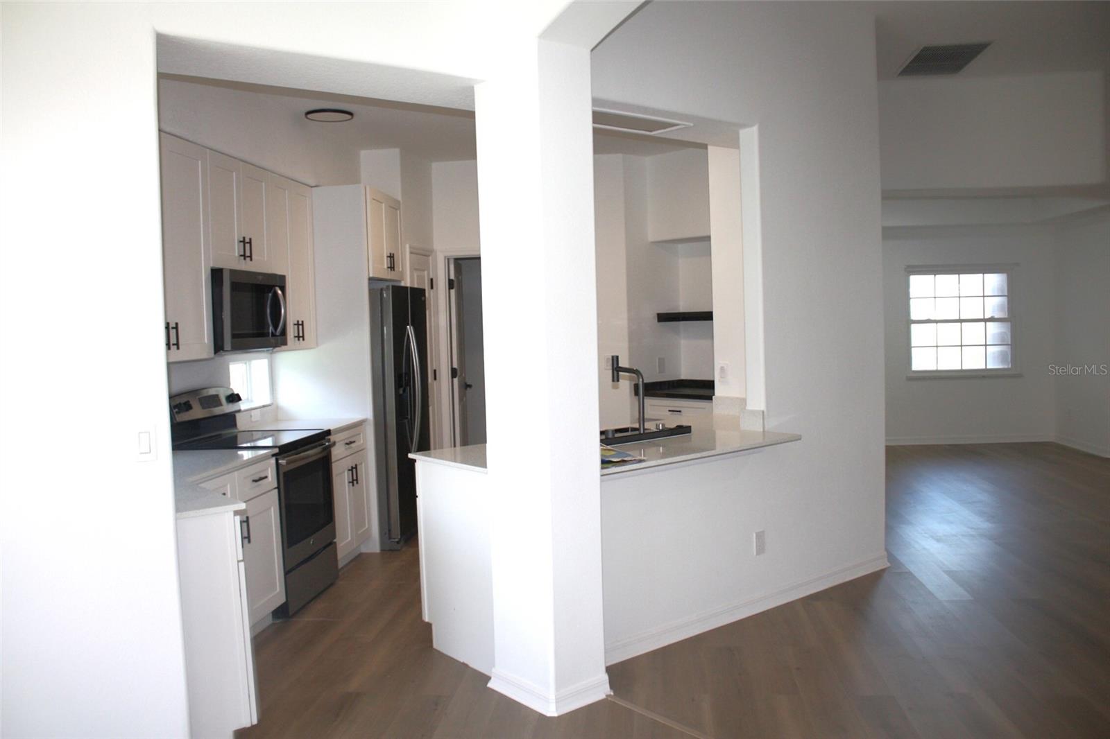 21516 Castle View Ct Property Photo 14