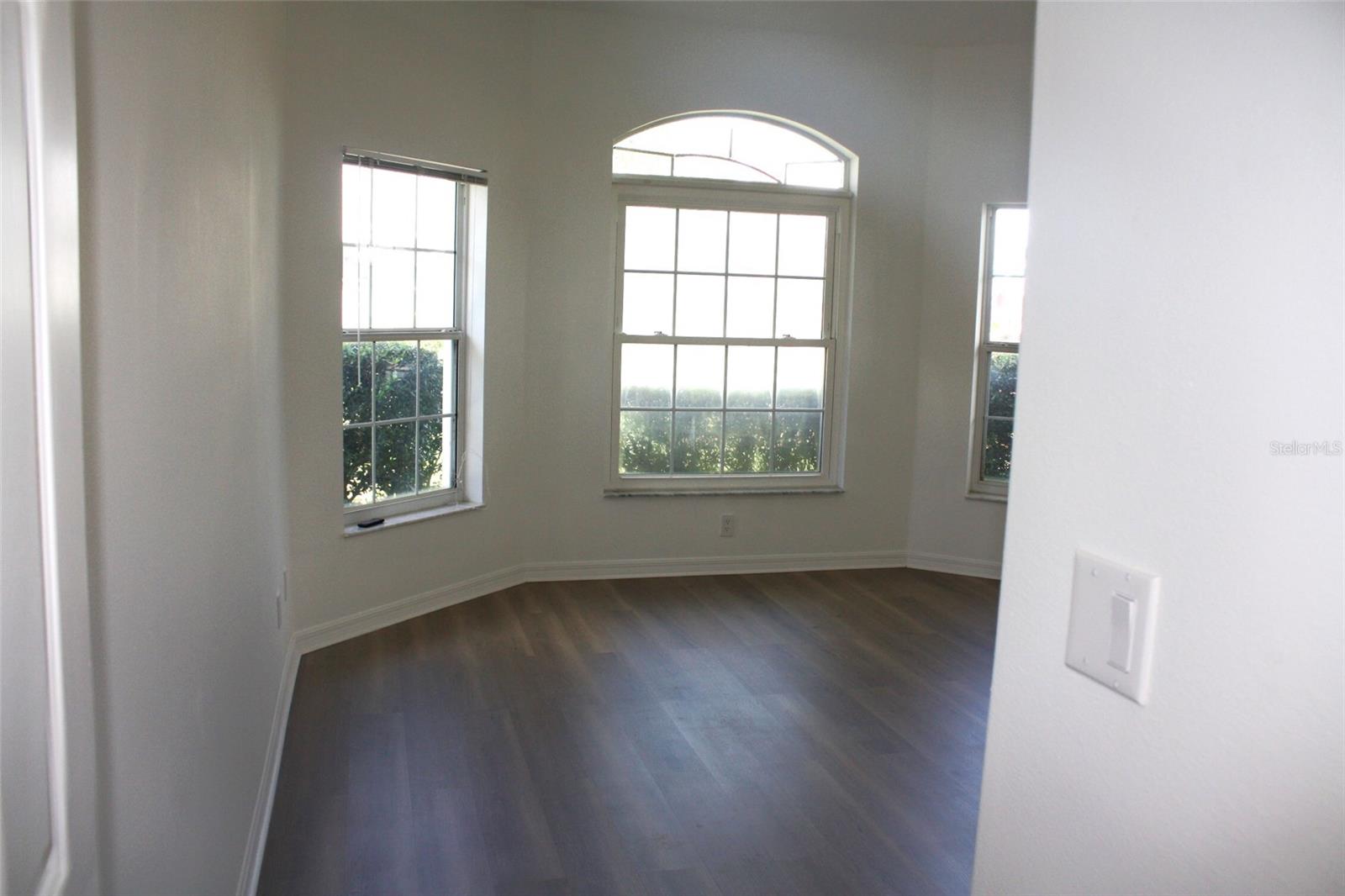 21516 Castle View Ct Property Photo 33
