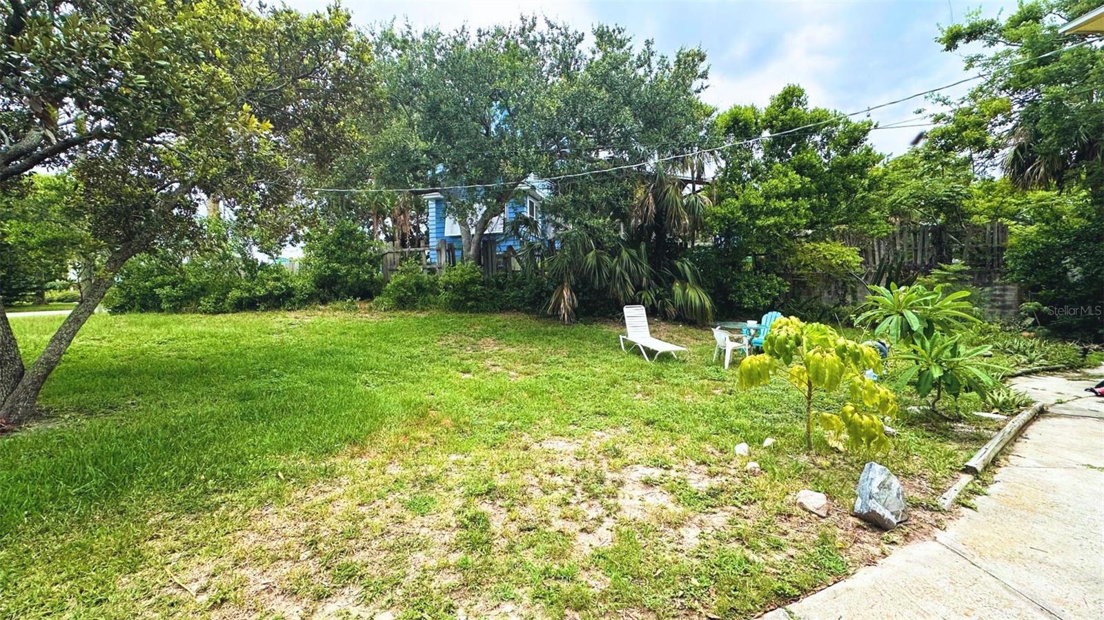 407 Poinsettia Rd #1 Property Photo 9