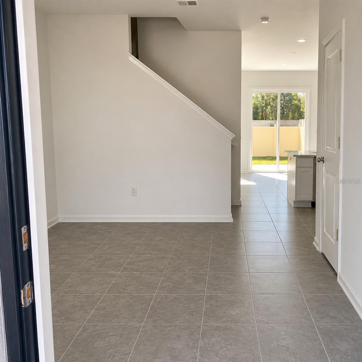 2528 Skyline Loop Property Photo 2