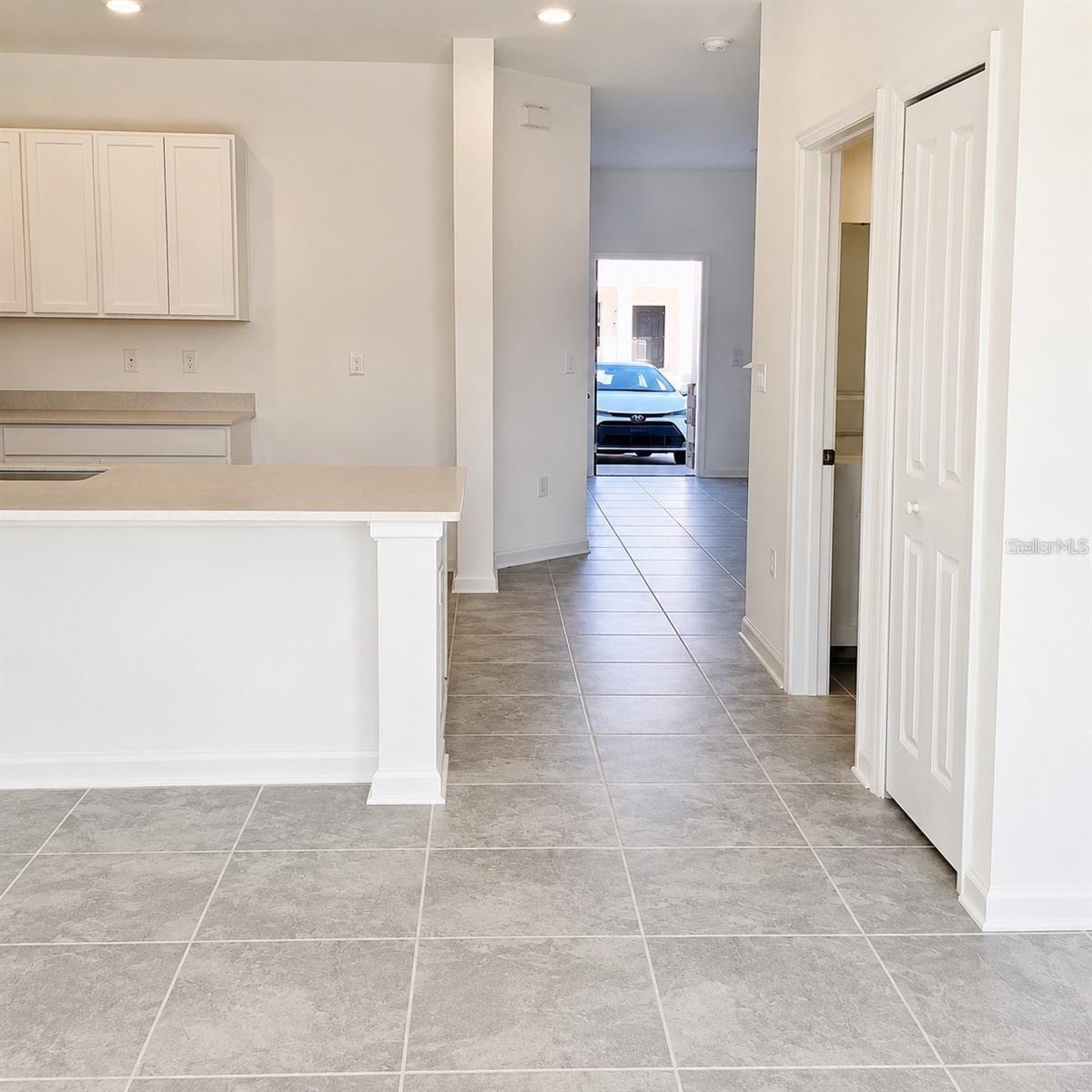 2528 Skyline Loop Property Photo 5