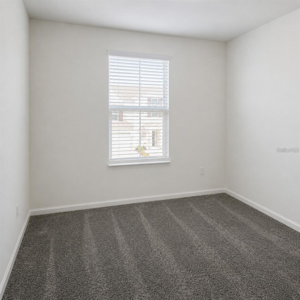 2528 Skyline Loop Property Photo 8
