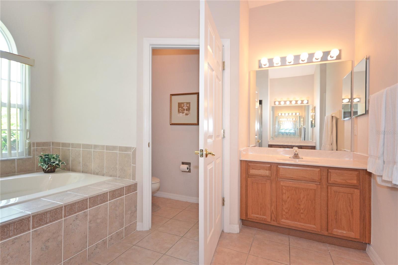 423 Corvina Dr Property Photo 14