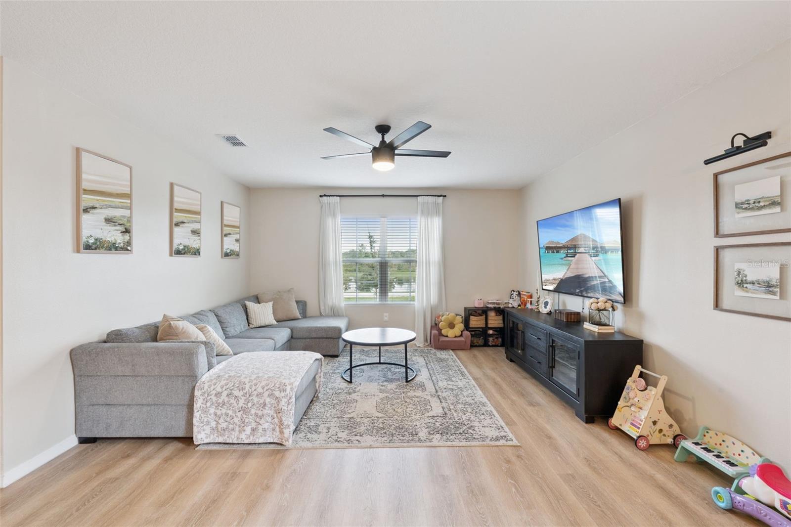 1172 Silverbell Trl Property Photo 4